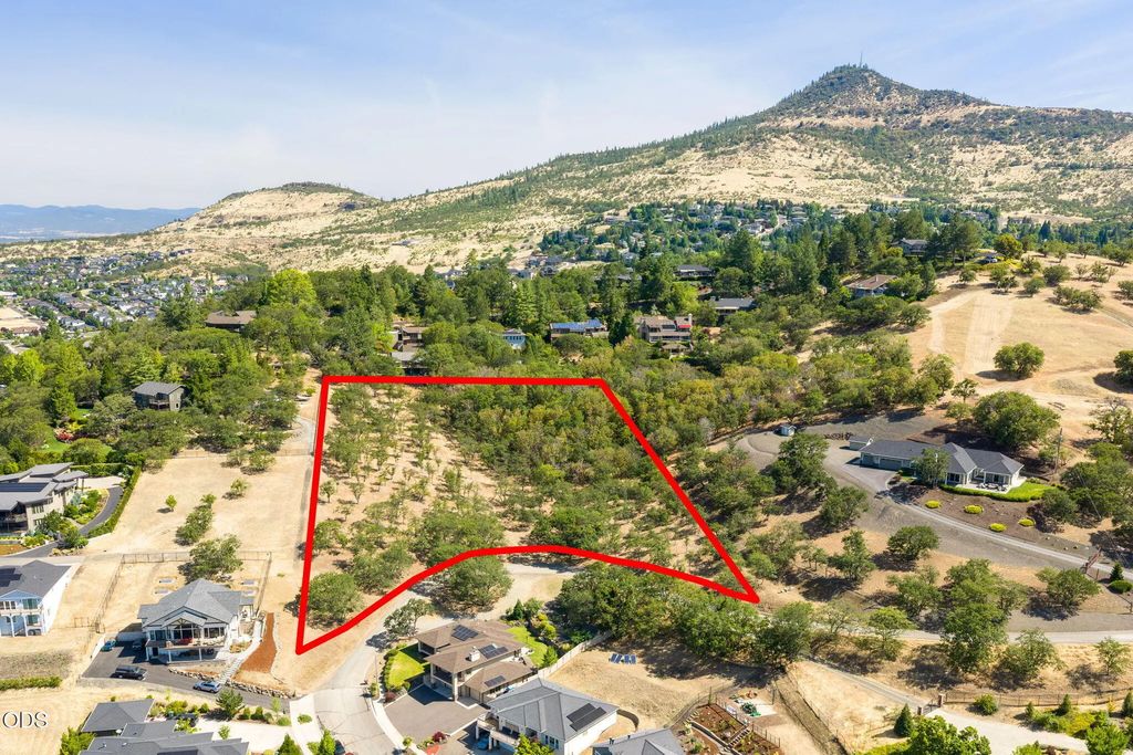 3655 Aerial Heights Drive, Medford