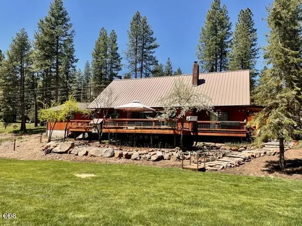 15780 Homestead Lane, Klamath Falls