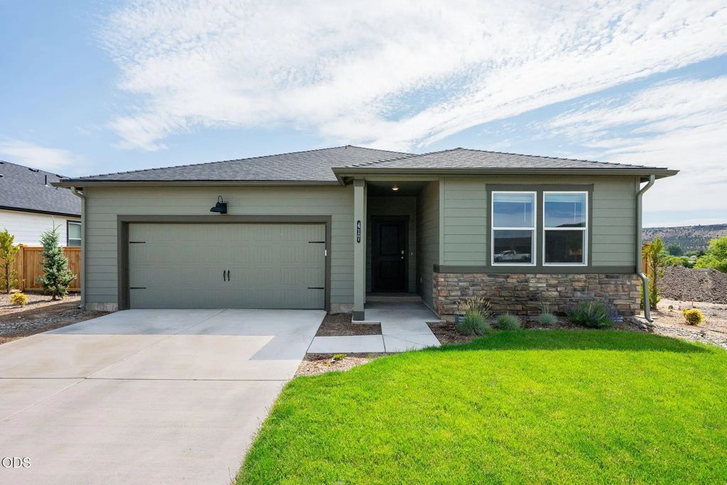 417 Ne Union Loop, Prineville