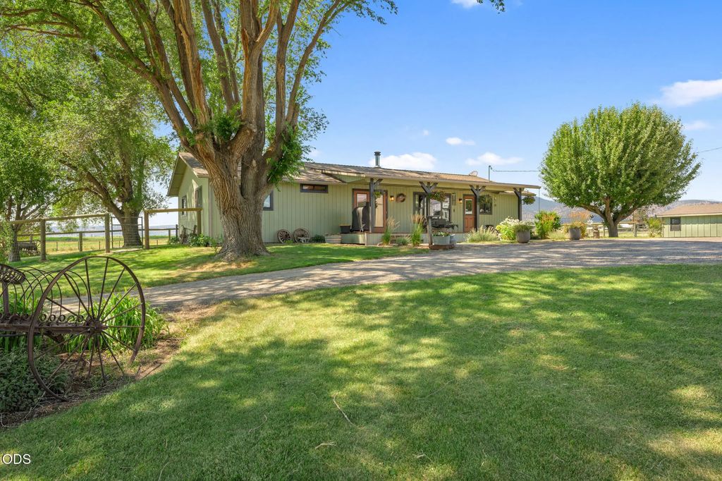 7800 Nw Lamonta Road, Prineville