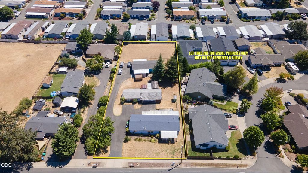 1405 Willow Lane, Grants Pass