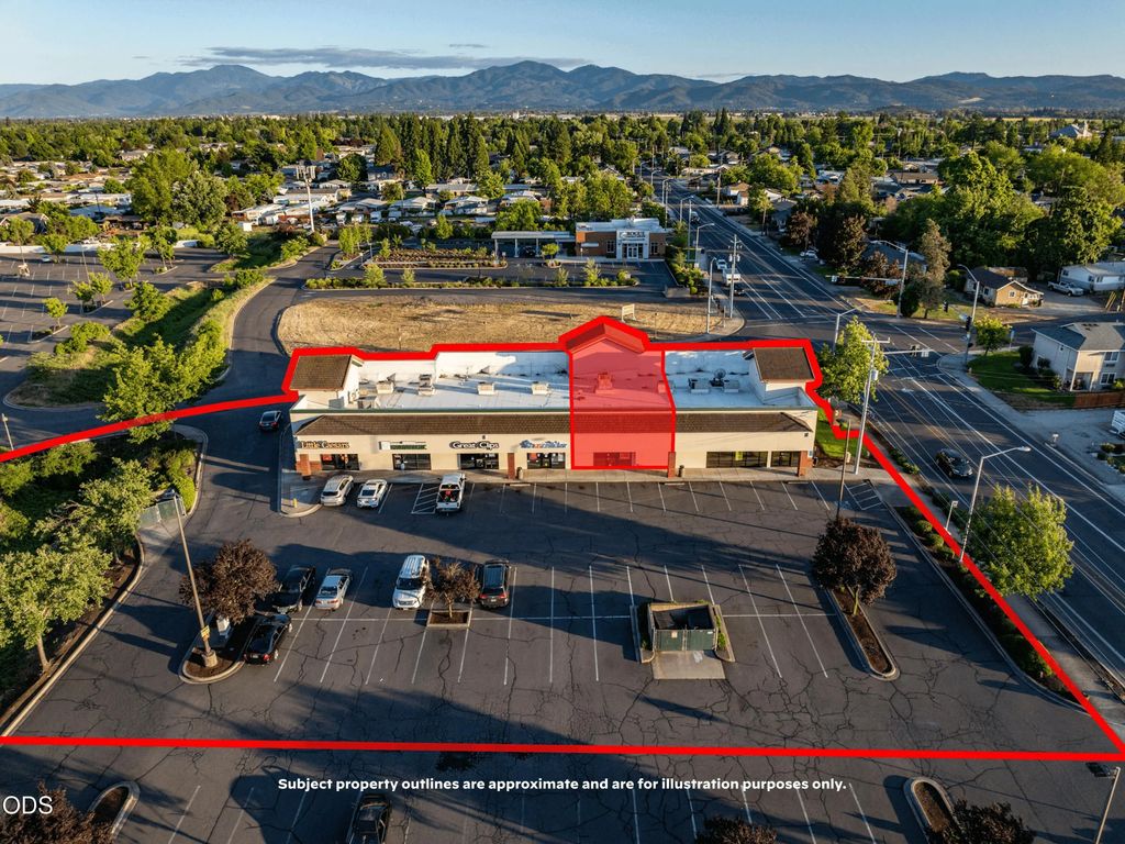1205 Plaza Boulevard C, Central Point