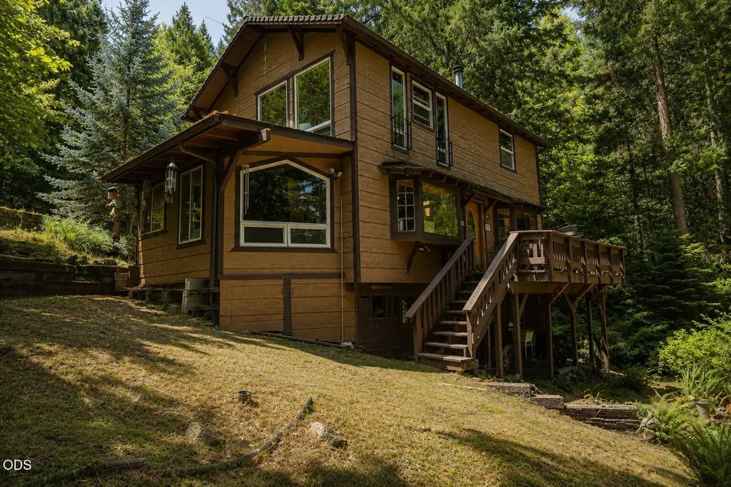 3727 Coyote Creek Road, Wolf Creek