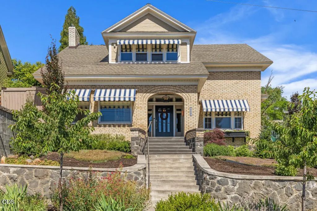219 Pine Street, Klamath Falls