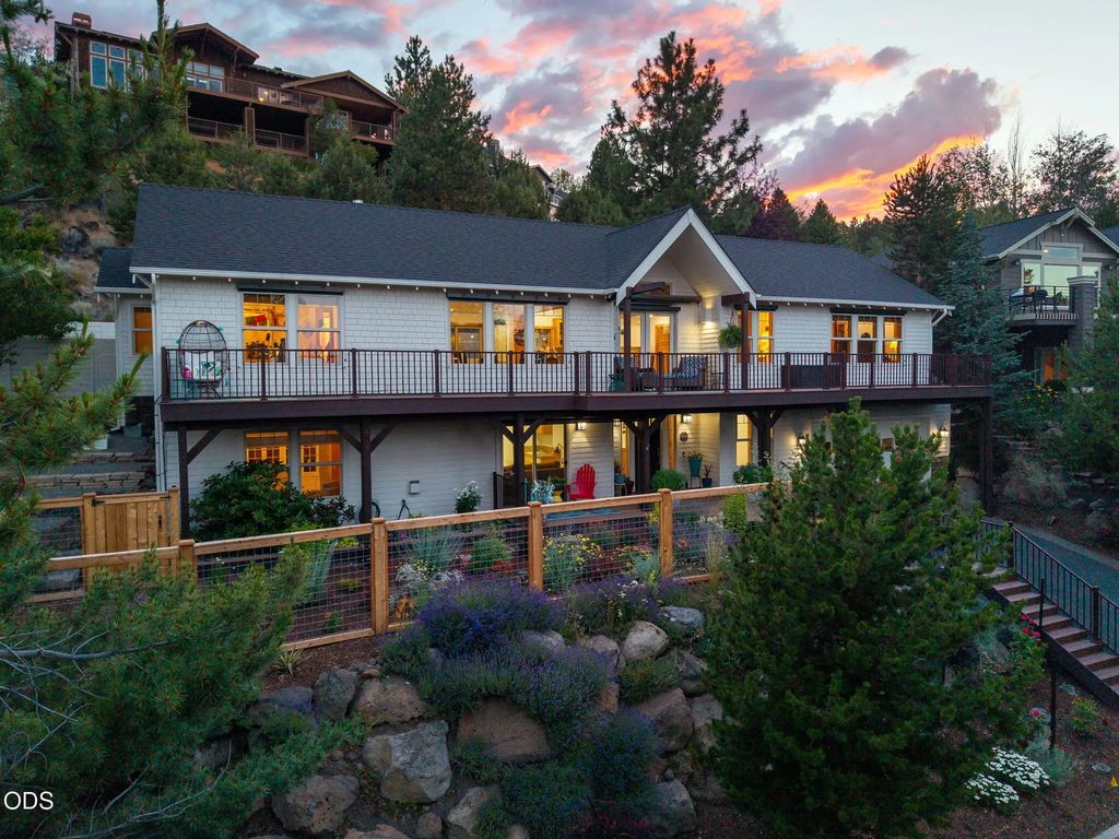 577 Nw Greyhawk Avenue, Bend