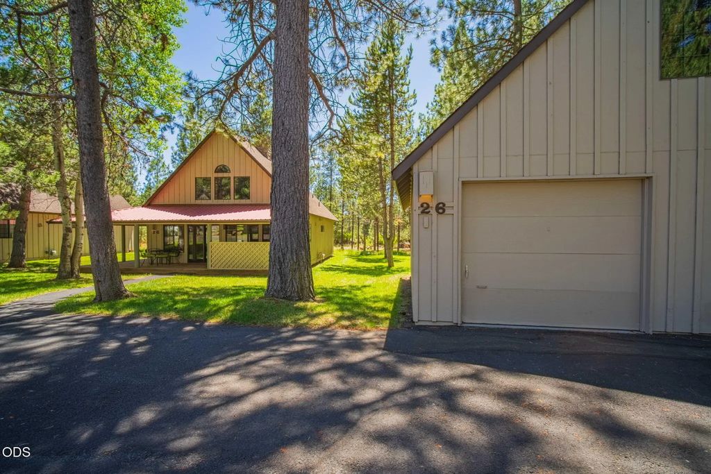 57499 Circle Four Lane 26, Sunriver