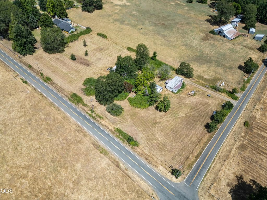 2670 Kincaid Road, Williams