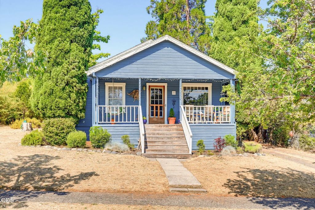 363 Beach Street, Ashland