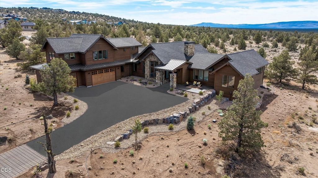 17164 Sw Paragon Court, Powell Butte