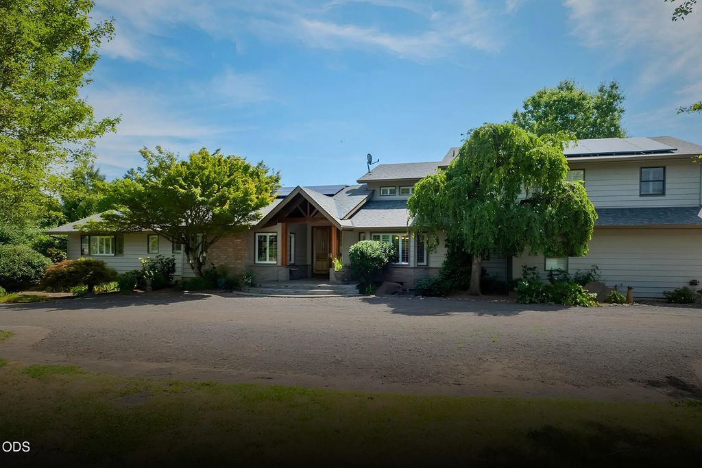 29700 Sw Mountain Road, West Linn