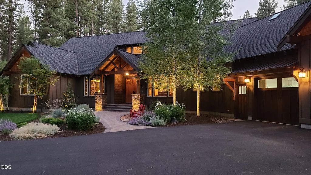 54937 Forest Lane, Bend