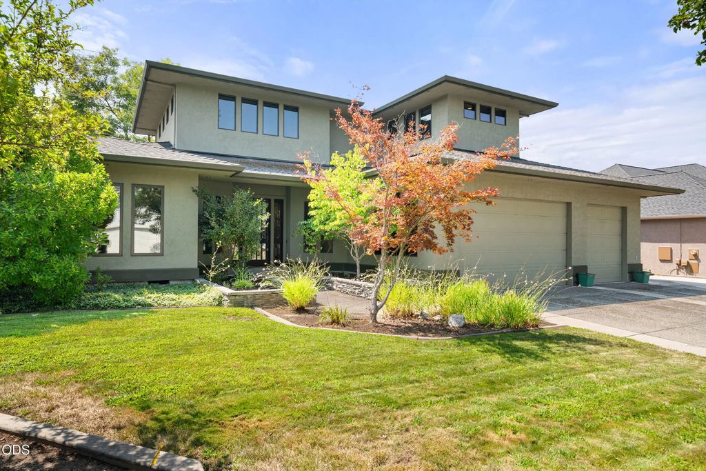 938 St Andrews Way, Eagle Point