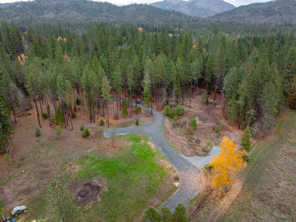 1740 Pleasant Creek Road, Rogue River