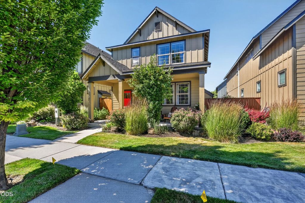 20540 Gloucester Lane, Bend