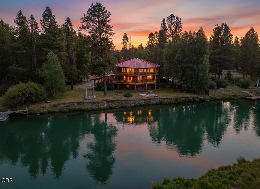 54685 Silver Fox Drive, Bend