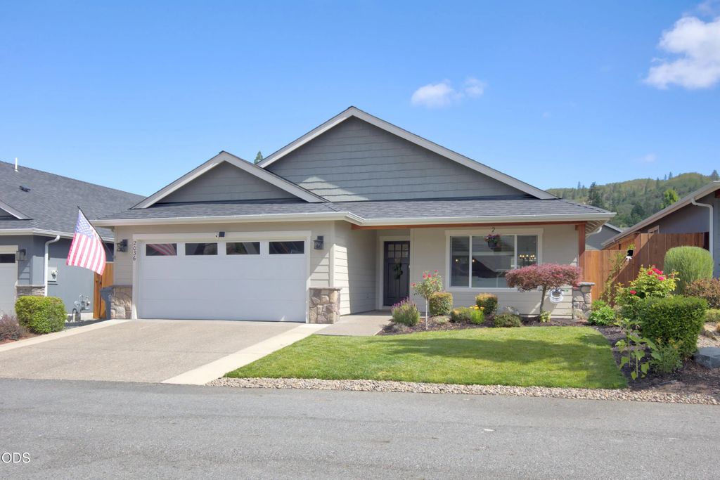2036 Sw Truman Way, Grants Pass