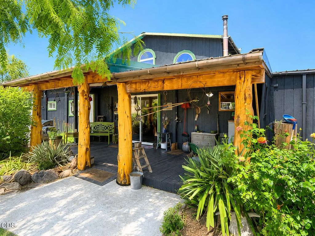 27710 Picnic Creek Road, Mount Vernon