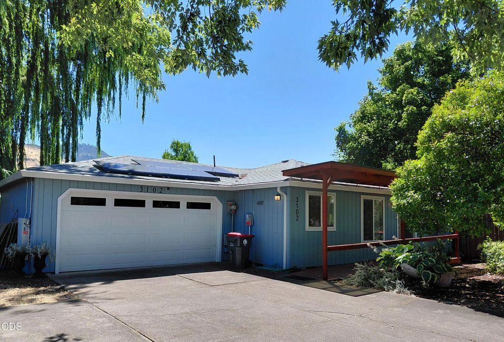 3102 Cody Street, Medford