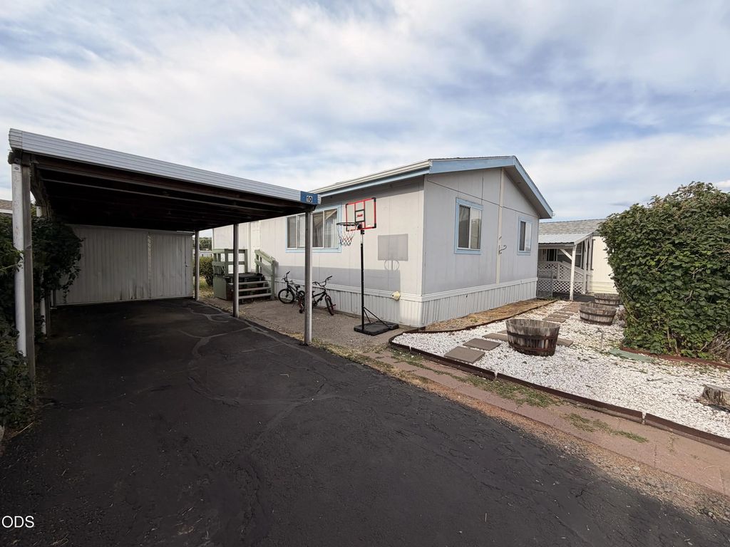 2241 Greensprings Drive Unit 10, Klamath Falls