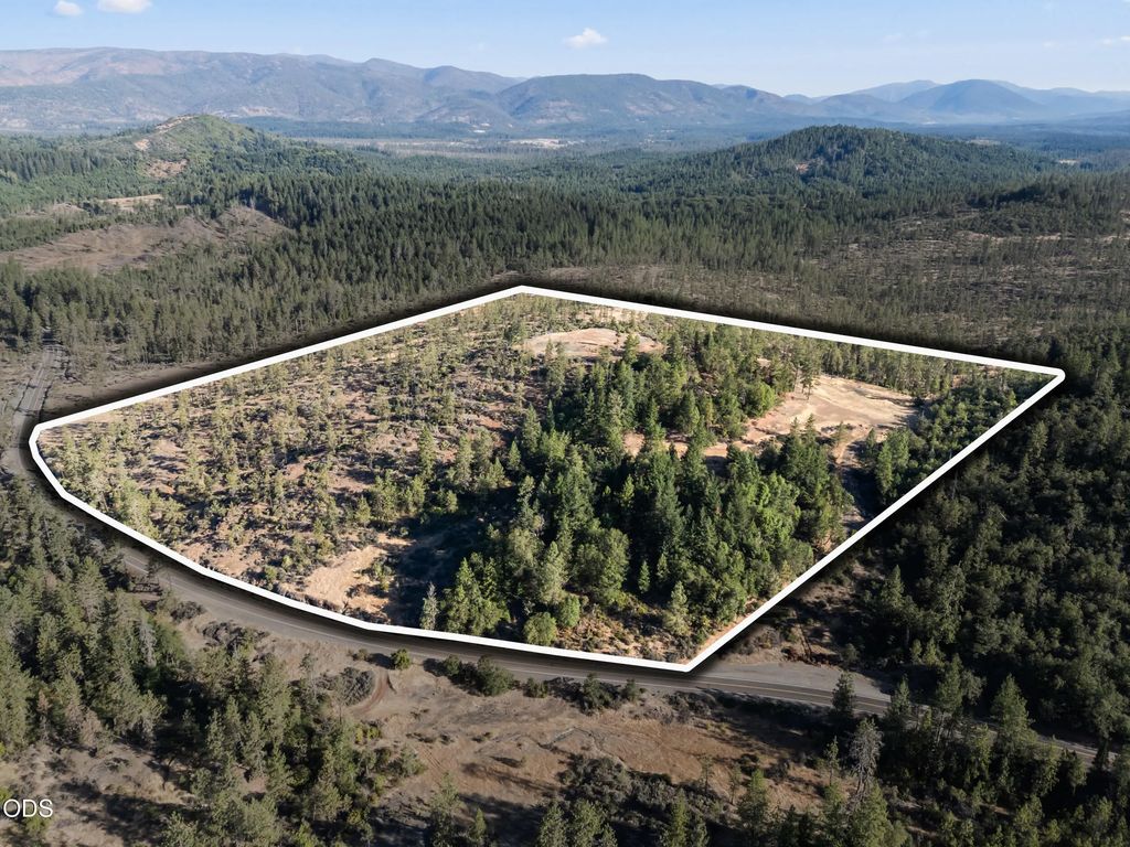 3300 Waldo Road, Cave Junction