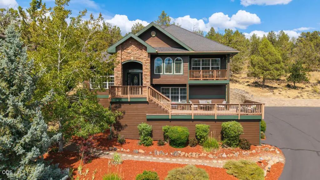 9629 Kestrel Road, Klamath Falls