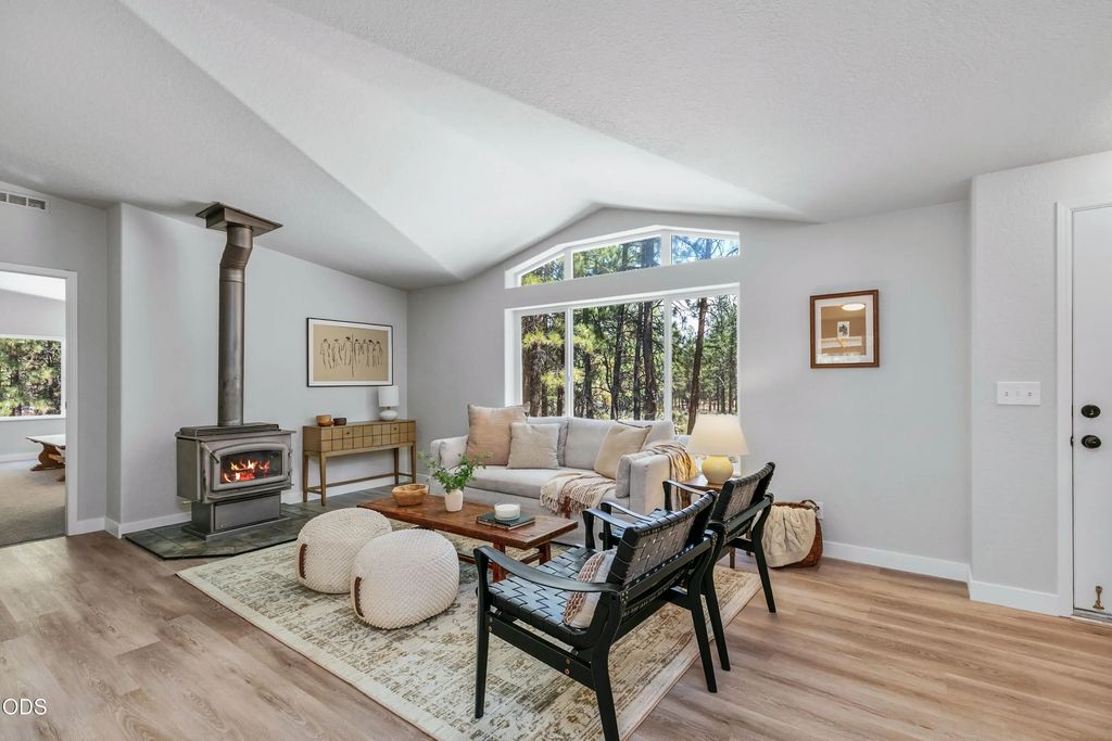 19493 Buck Canyon Road, Bend