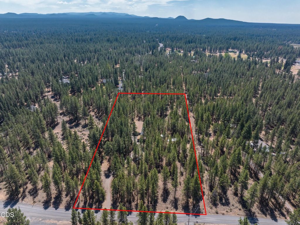 19493 Buck Canyon Road, Bend