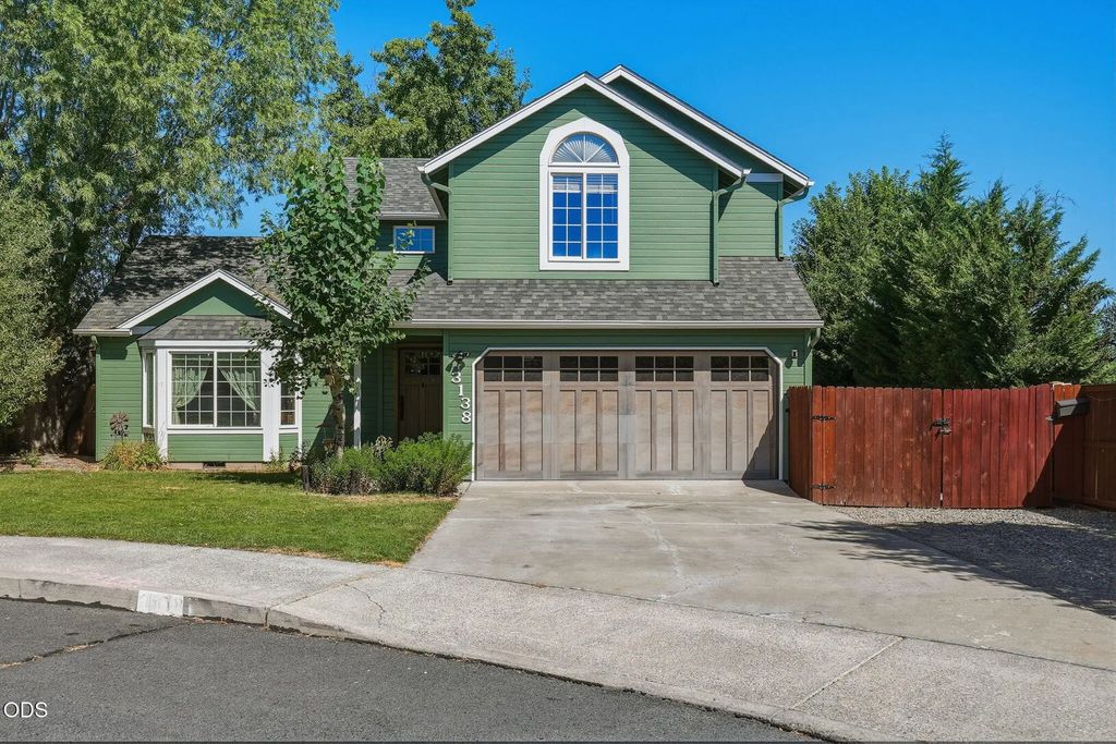 3138 Ne Richmond Court, Bend