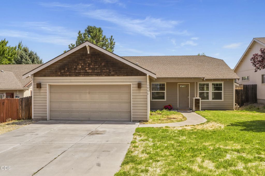1950 Sw 36th Street, Redmond