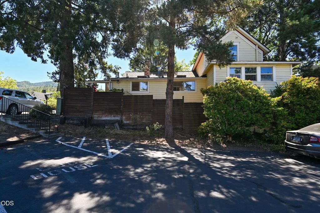 508 N Main Street, Ashland