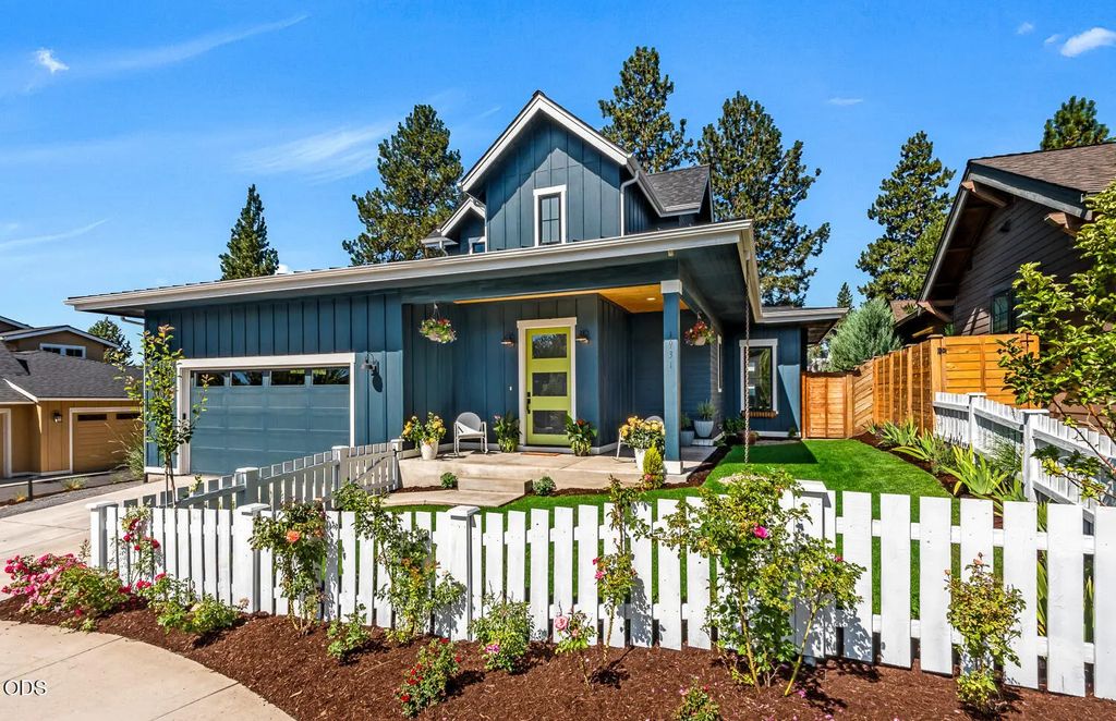 1931 Nw Fields Street, Bend