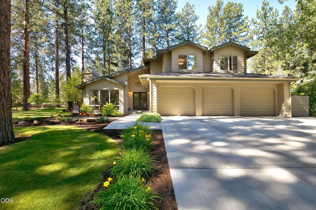 60643 Thunderbird, Bend