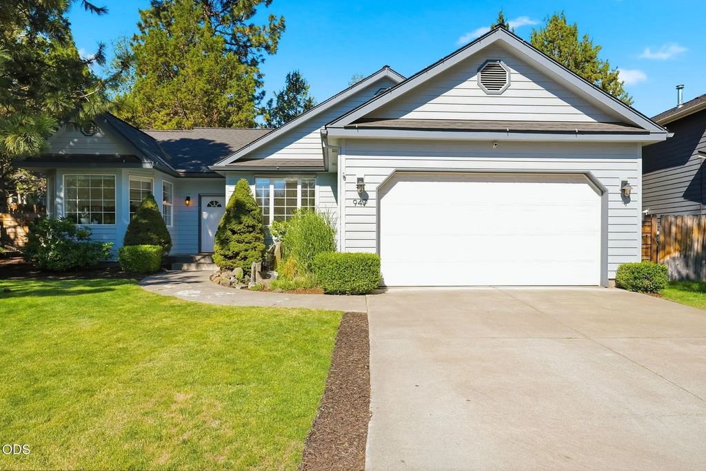 947 Se Sunwood Court, Bend