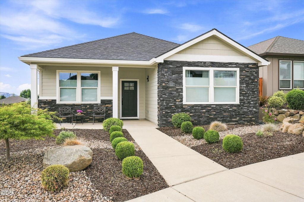 3117 Delorraine Drive, Medford