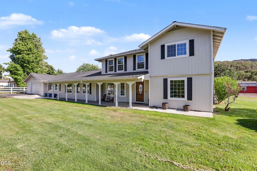 6575 Old Stage Road, Central Point