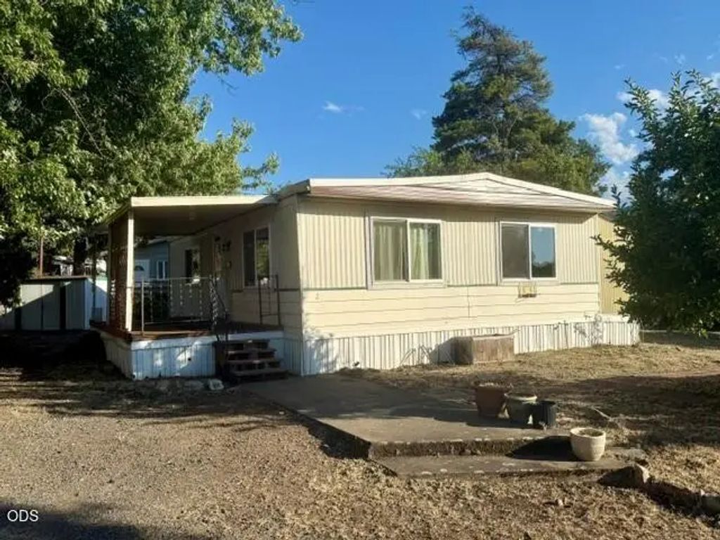 939 S Valley View Road Unit 25, Ashland