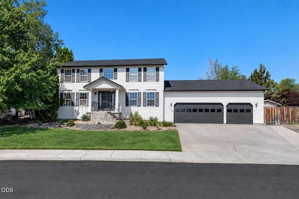 3672 Sw Volcano Avenue, Redmond