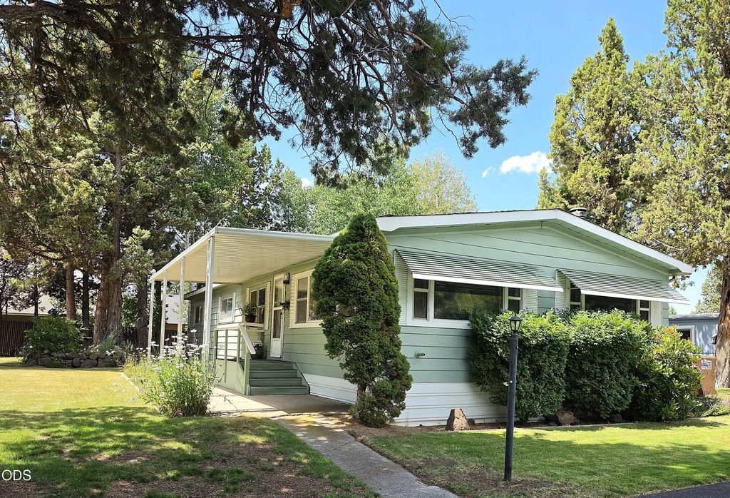 2200 Ne Highway 20 Unit 10, Bend