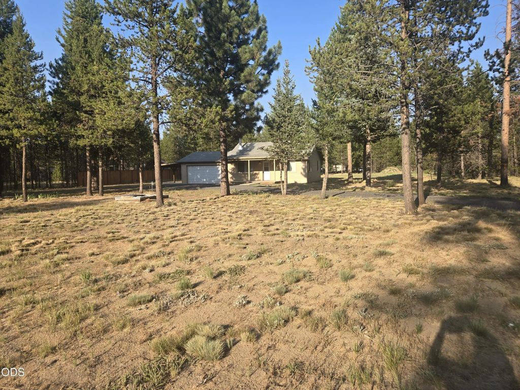 52460 Pine Drive, La Pine