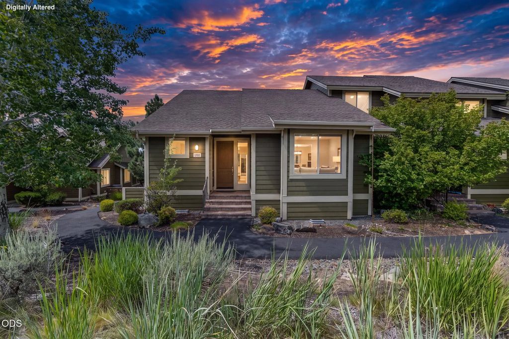 10707 Village Loop, Redmond