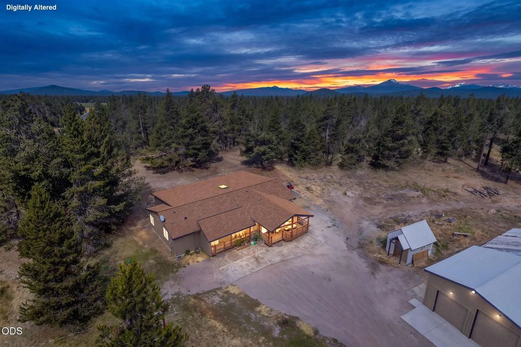 17812 Old Wood Road, Bend