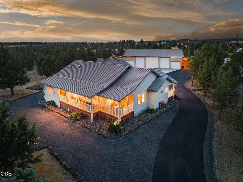 9503 Se Ridge View Road, Prineville