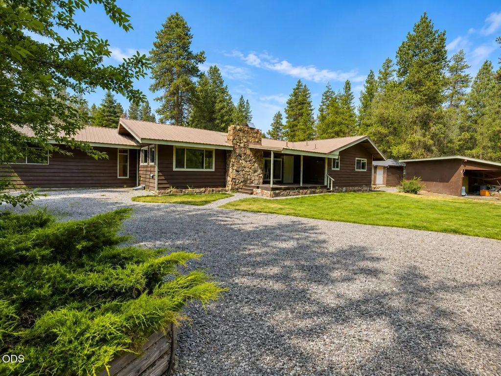 52859 Day Road, La Pine