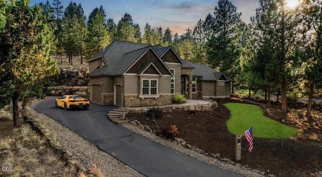 3193 Nw Colonial Drive, Bend