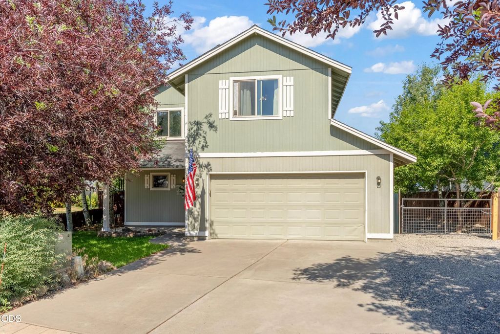 16400 Cassidy Court, La Pine
