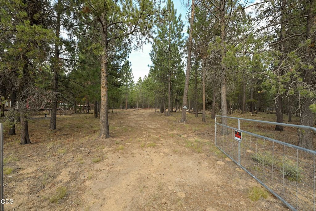 53132 Andrews Road, La Pine