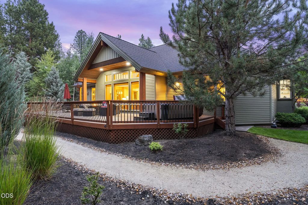 152 Nw Champanelle Way, Bend