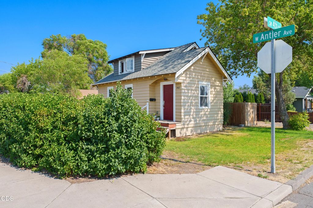 342 W Antler Avenue, Redmond