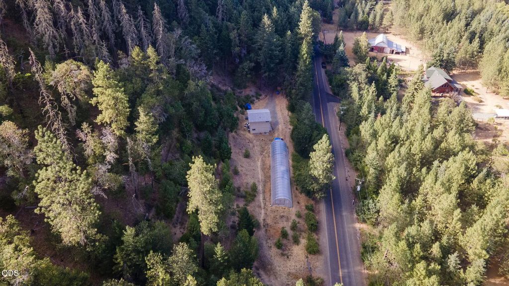 4218 Thompson Creek Road, Applegate