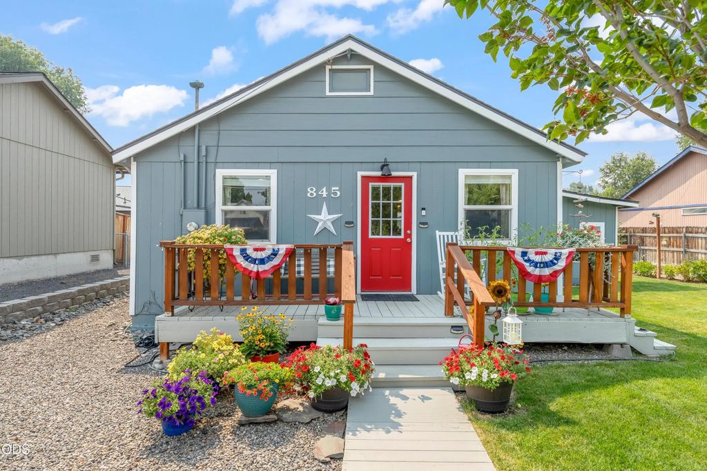 845 Nw Claypool Street, Prineville